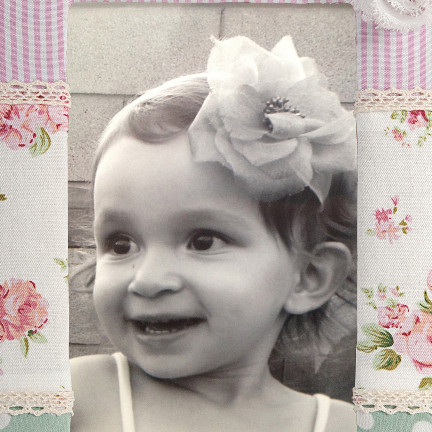 Wooden Photo Frame With Feminine Undertone Multicolor