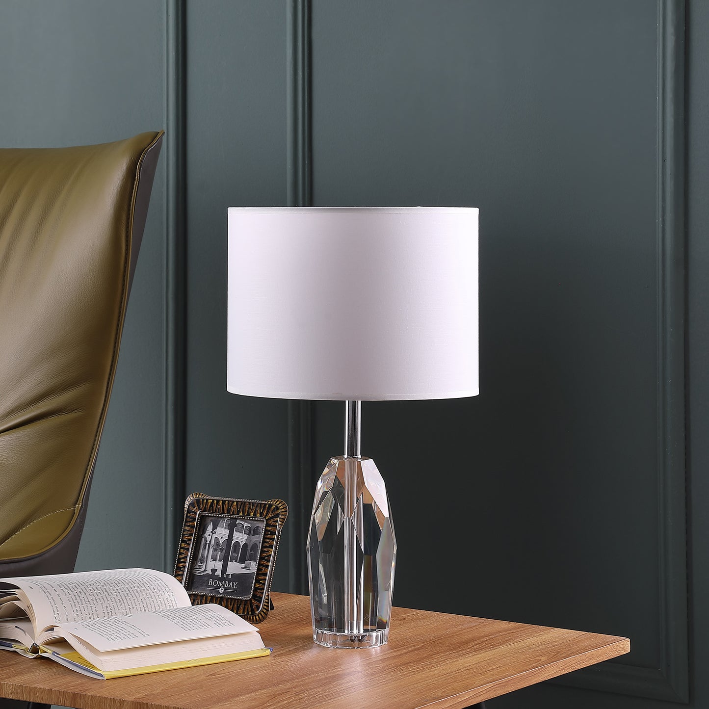 19" In Dodecahedron Solid Crystal Prism Table Lamp