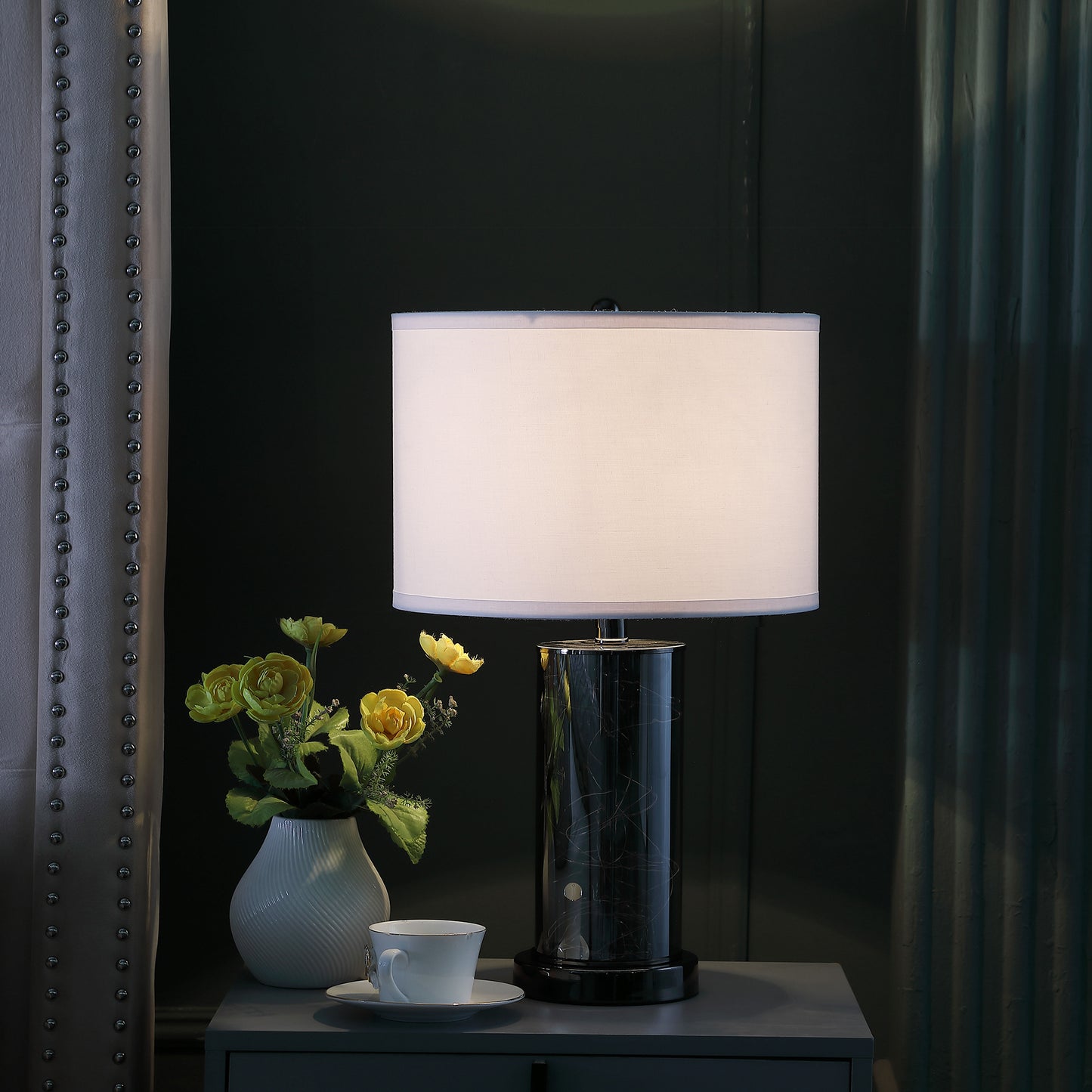 21.25" In Cynx Led Night Light Mid-century Glass Black Chrome Table Lamp