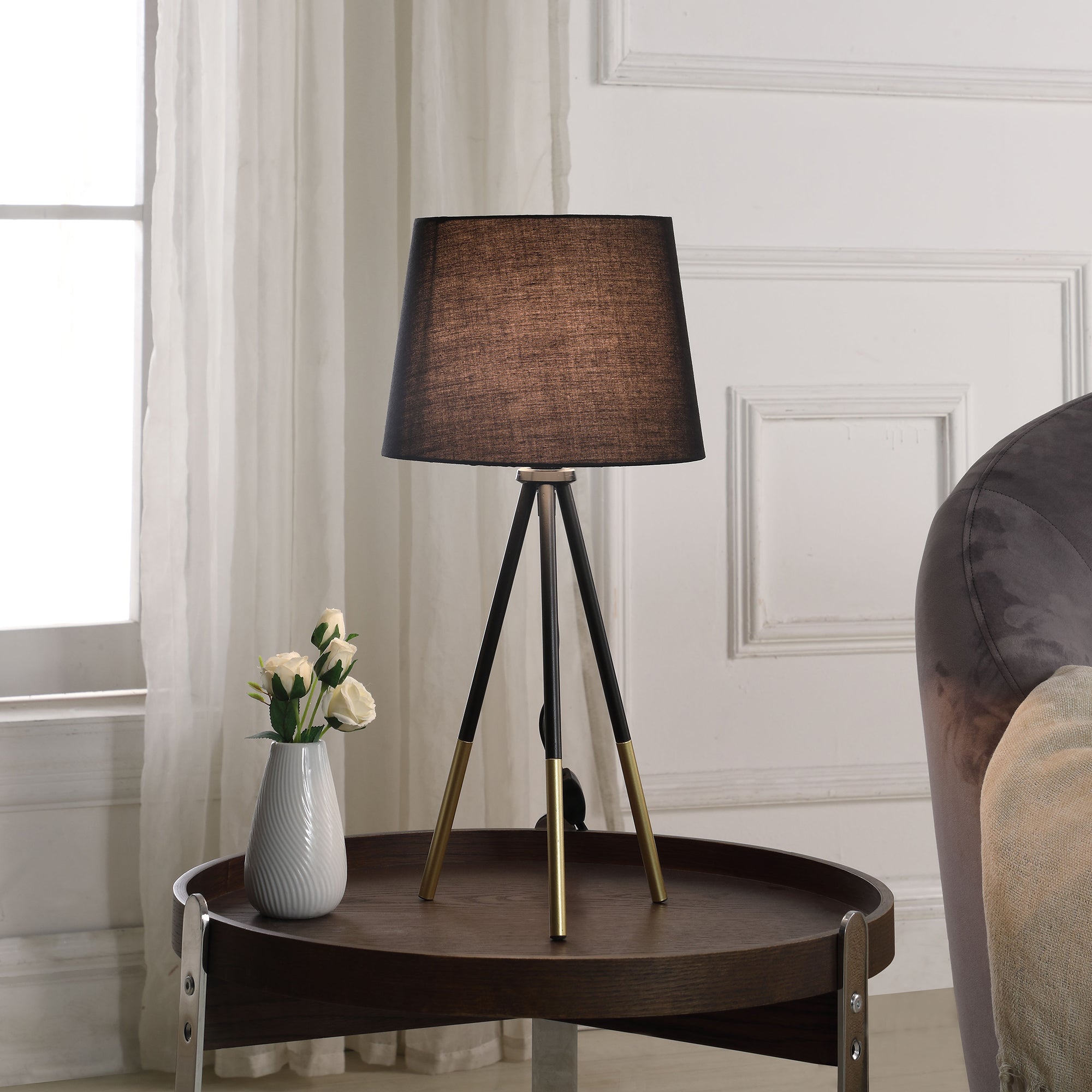 20" In Devon Matte Black/gold Metal Tripod Leg Table Lamp-zoom-3
