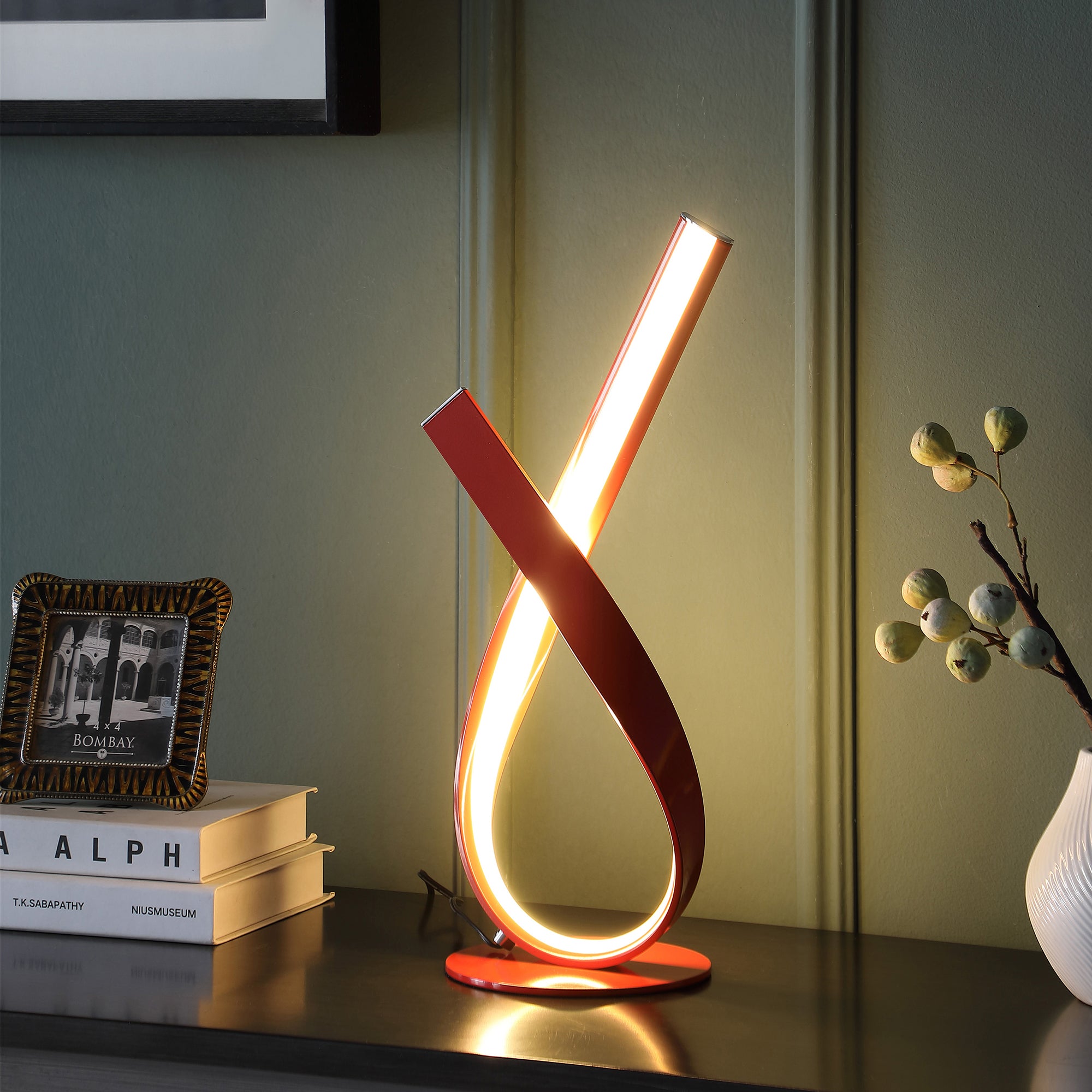 17" In Abstract Upright Ribbon Bow Led Red Metal Table Lamp-zoom-4