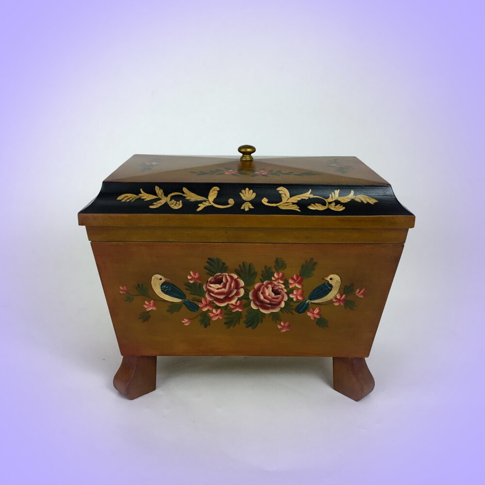 Elegant Keepske Box With Mouldings-zoom-3