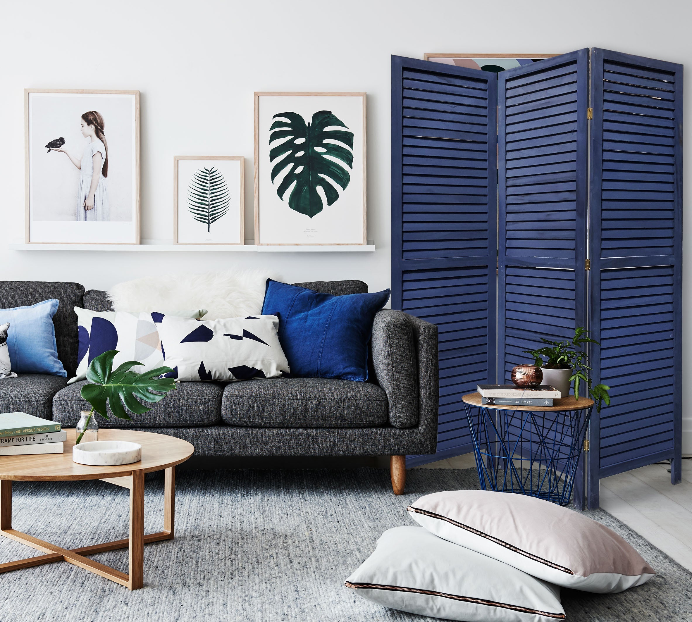 Screen Gems Shutter Screen Dark Blue